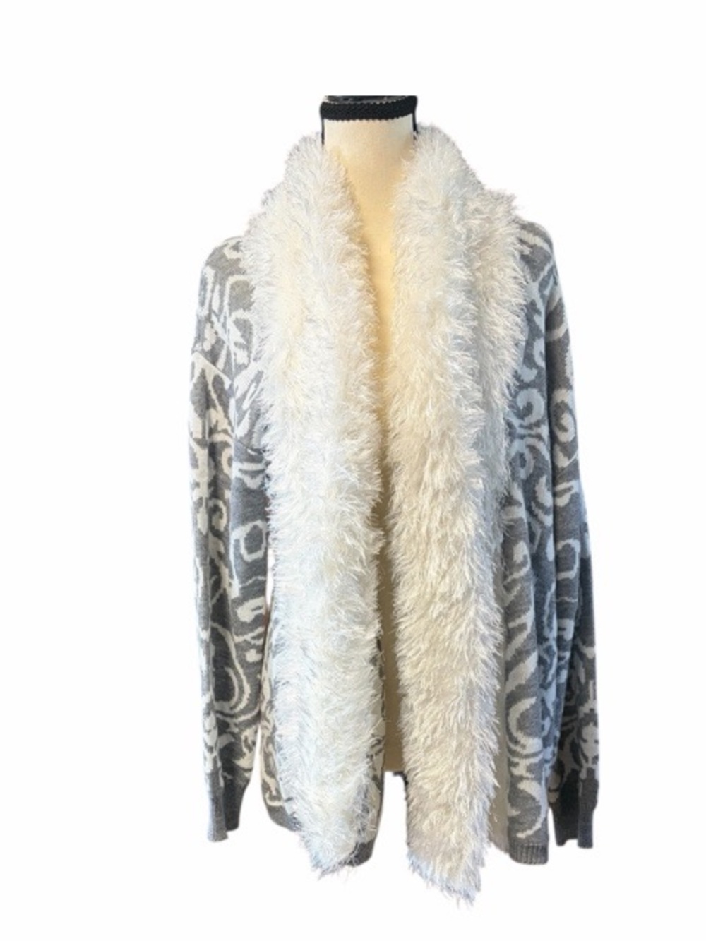 Love‎ At First Find Faux Fur Trim Cardigan Sweater NWT